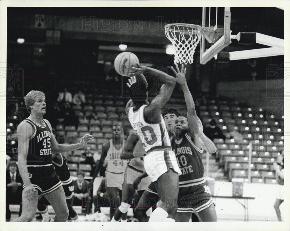 1983 Press Photo University Of Illinois Basketball Player Craig Lathen Shoots - Historic Images