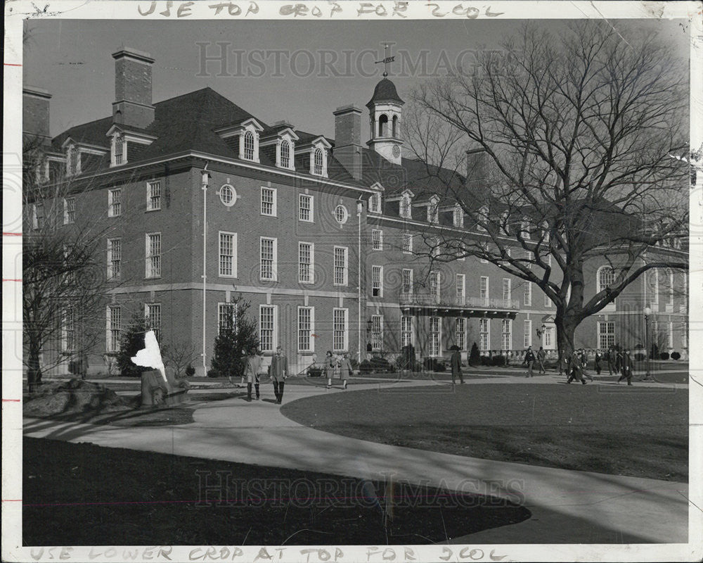 1952 Press Photo Illinois Union Building On University Of Illinois Urbana Campus - Historic Images