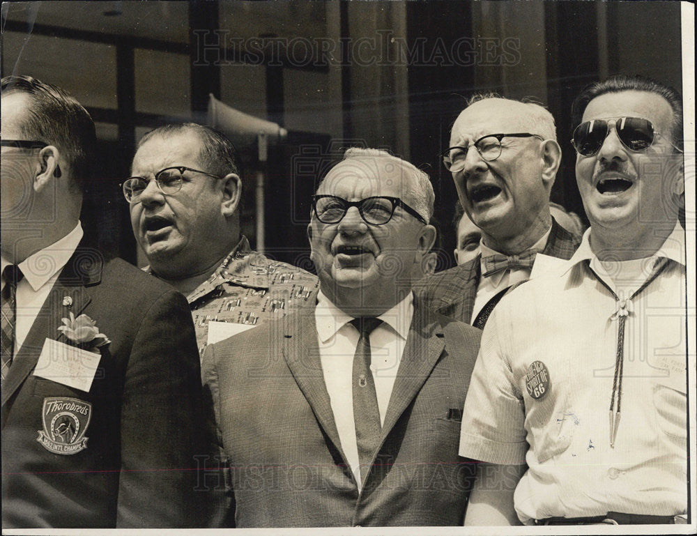 1966 Press Photo Pictured are members of various quartets in Civic Center Plaza. - Historic Images