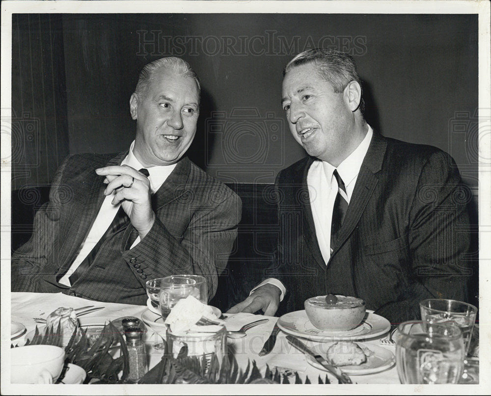 1963 Press Photo Textile Leaders Gordon Ephgarbe and Don Miller of Chicago - Historic Images