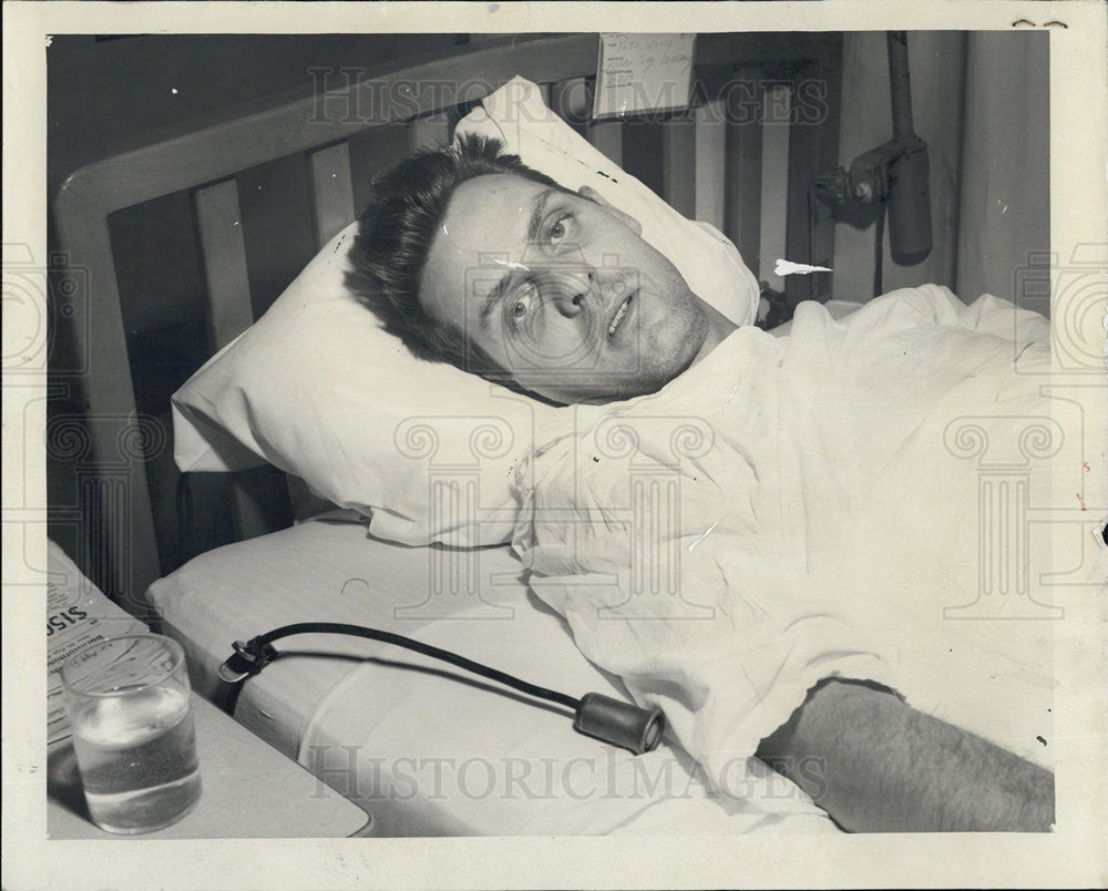 1959 Press Photo Patrolman Pote Injured - Historic Images