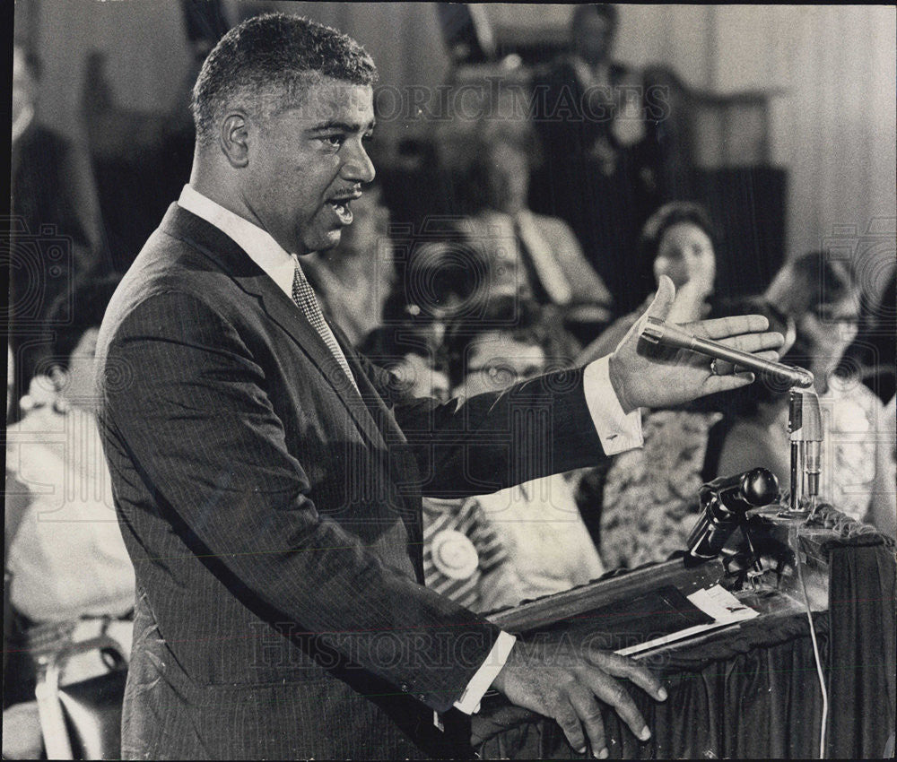 1968 Press Photo Whitney Young, Urban League&#39;s President, Speaks To Democrats - Historic Images