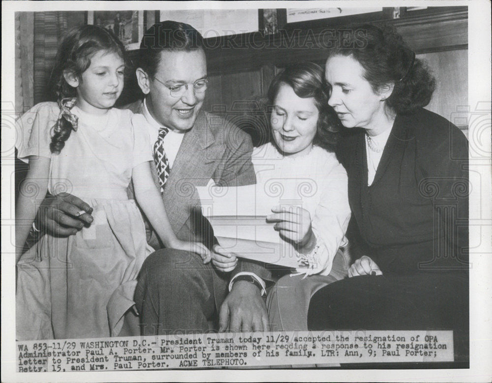 Press Photo Former OPA Admin Paul A Porter, daughters Ann, Betty and Mrs. Porter - Historic Images