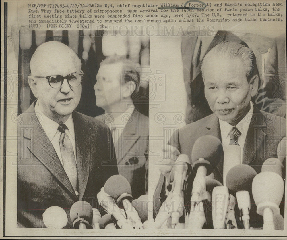 1972 Press Photo William J.Porter(L) U.S chief negotiator, and Xuan Thuy. - Historic Images