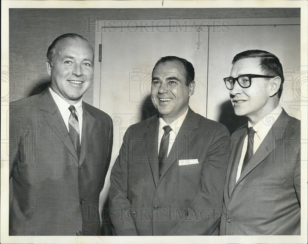 1965 Press Photo Broadcast Advertising Club of Chicago - Historic Images