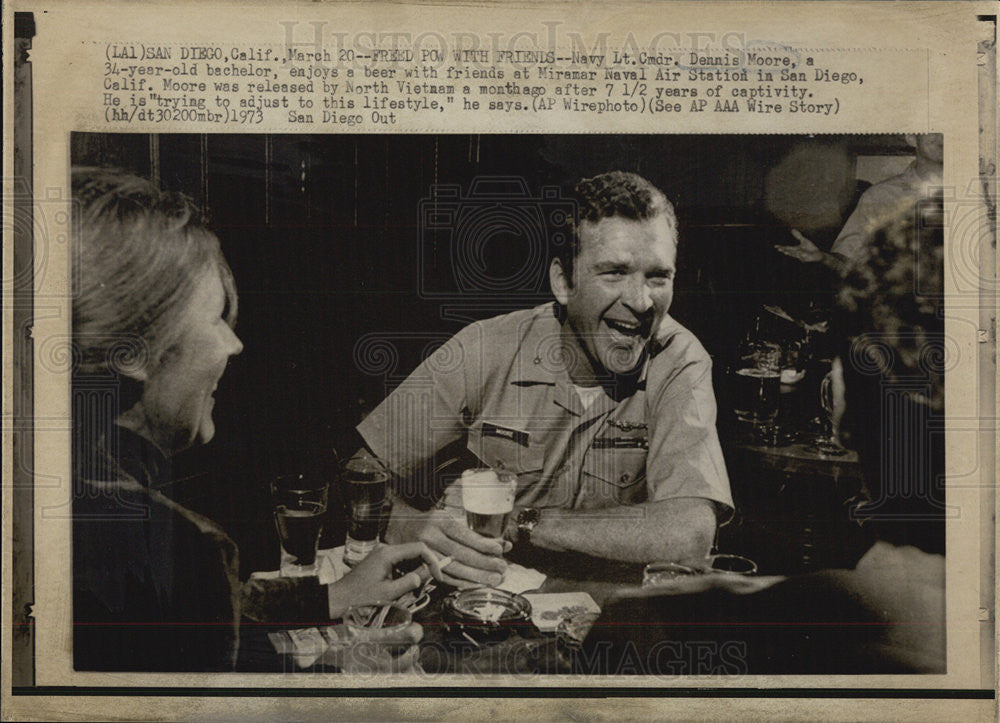 1973 Press Photo Navy Lt Commander  Dennis Moore after 7 Years Capitve of Vietna - Historic Images