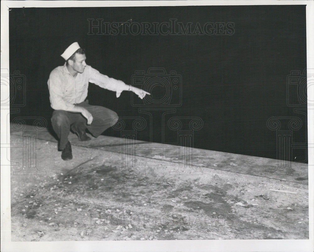 1961 Press Photo Ronald Moore Submarine Crewman - Historic Images