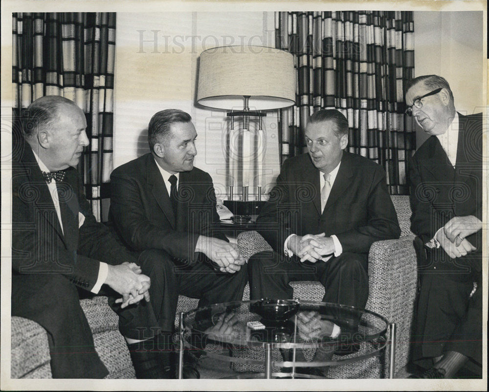 1957 Press Photo (L to R) Arthur E. Bidwill, Rep. Sen,Ben Adamowski State Atty, - Historic Images