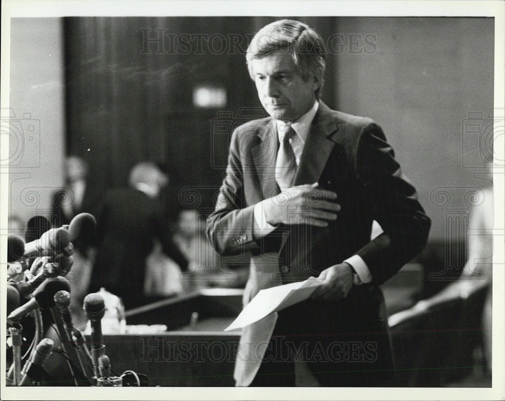 1984 Press Photo David G. Taylor chairman Chief exec officer Illinois National - Historic Images