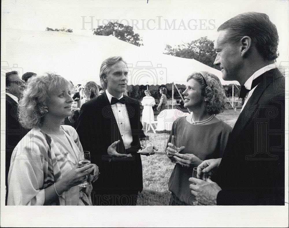 1989 Press Photo Betty Jeff Tassani Phyllis Mike Thomas ATT Marquee - Historic Images