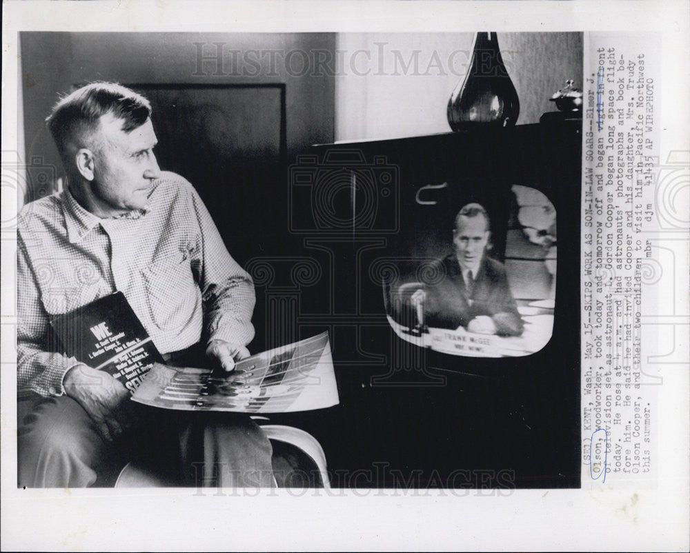 1963 Press Photo Elmer J Olson  Began Vigil During Gordon Cooper Space Flight - Historic Images