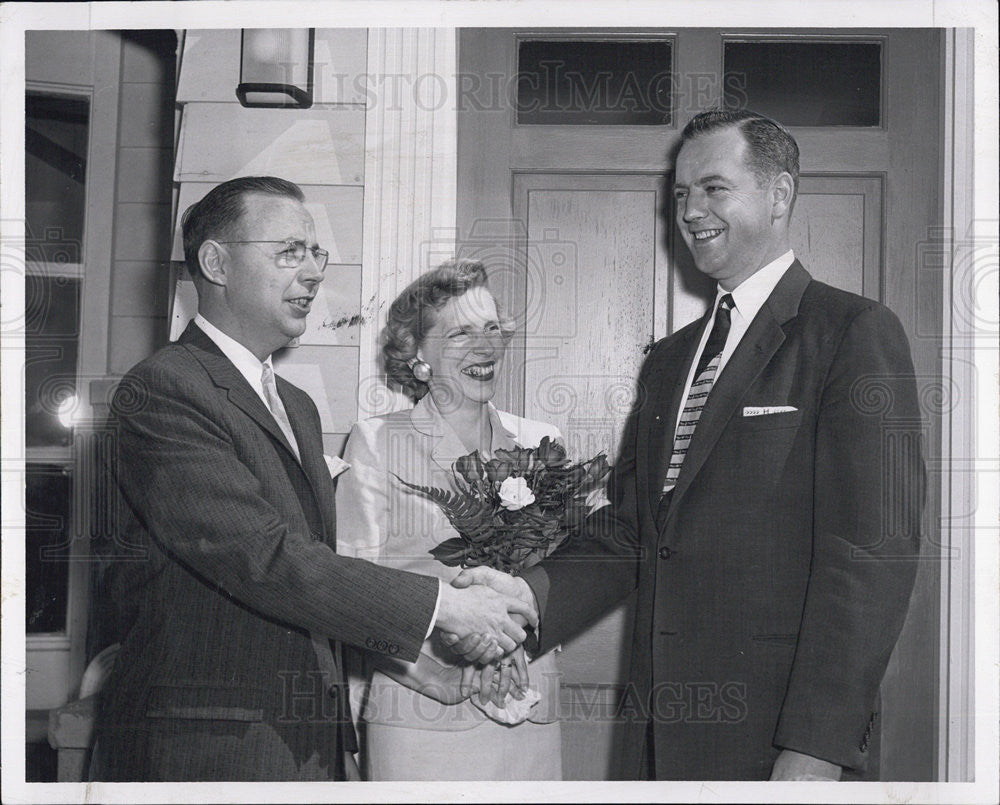 1958 Press Photo Howard I. Olsen Palatine Village President - Historic Images