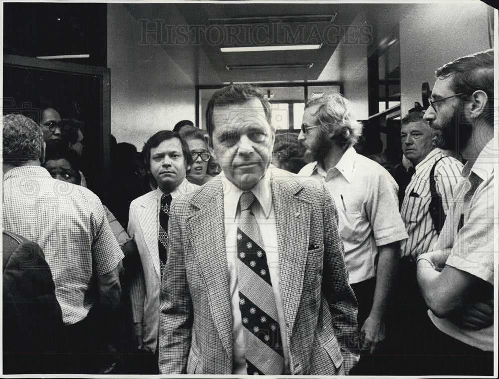 1975 Press Photo Norman Swenson, president of Chicago College Teachers - Historic Images