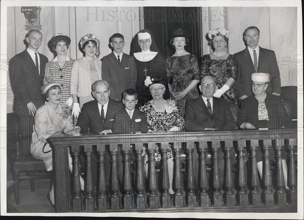 1961 Press Photo Group Picture Of New US Attorney James O&#39;Brien And Family - Historic Images