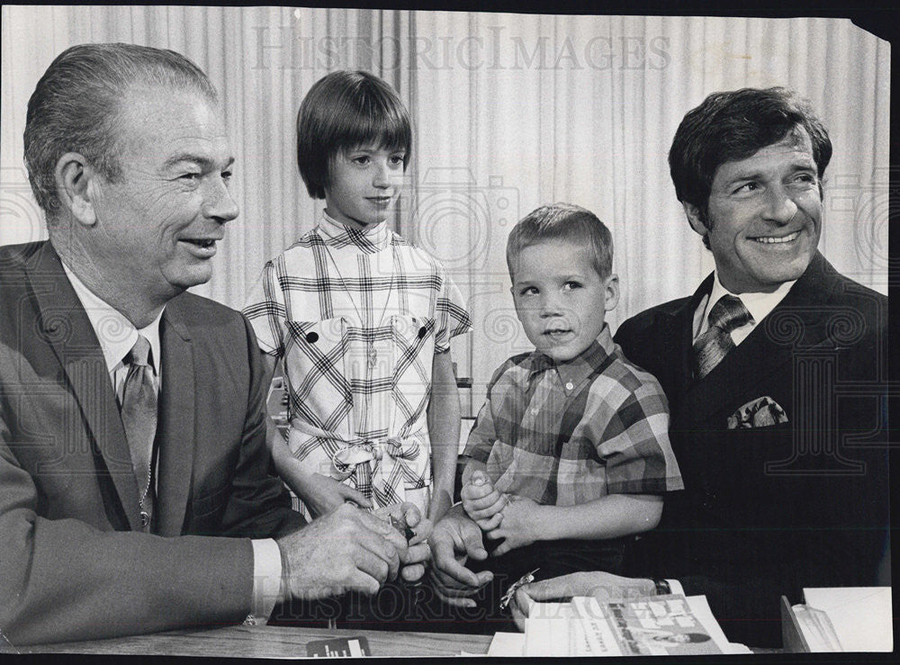 1970 Press Photo Hugh O&#39;Brian, National Campaign Chairman with Sheriff Joe Woods - Historic Images