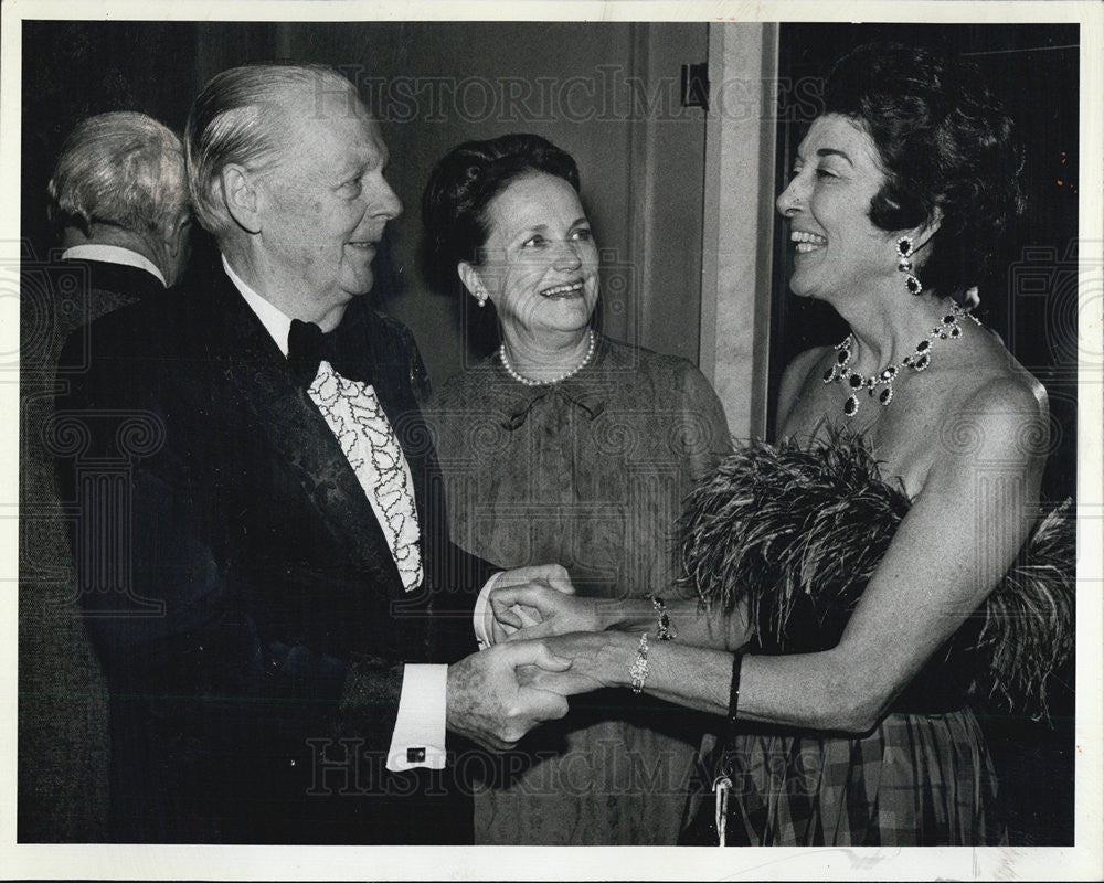 1981 Press Photo Former Governor William G. Stratton Mrs. Richard B. Oglivie Mrs - Historic Images