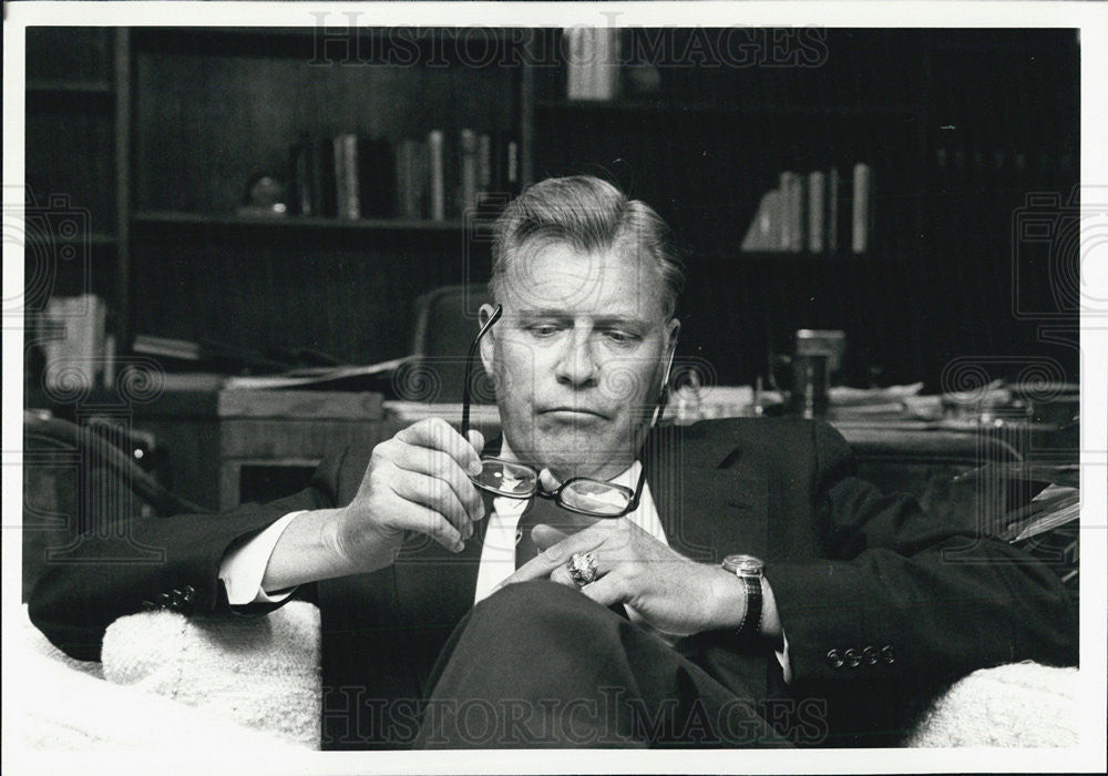 1981 Press Photo a CEO at FMC Corp. Standard Oil bldg. in Chicago - Historic Images