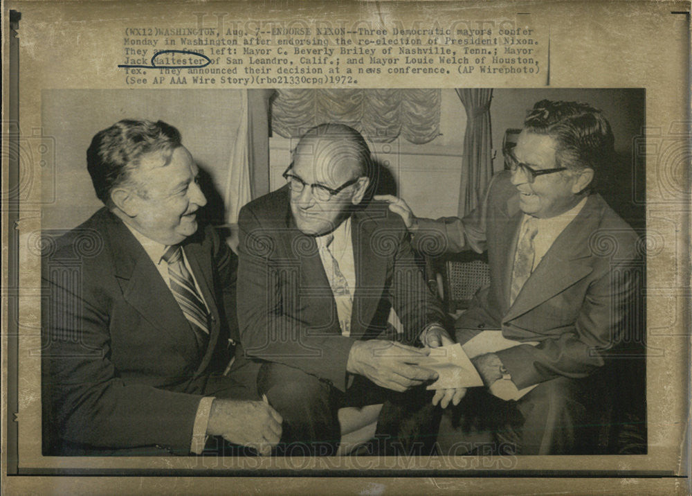 1972 Press Photo of pro-Nixon Mayors C. B. Briley, Jack Maltester &amp; Louie Welch - Historic Images