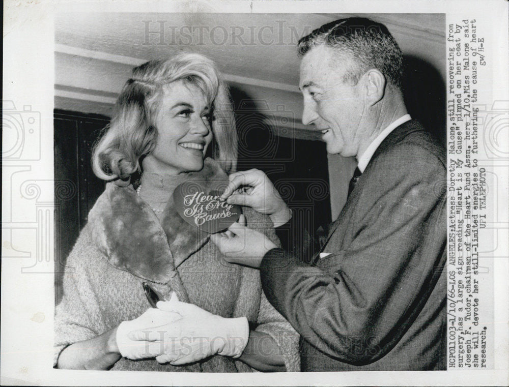 1966 Press Photo Actress Dorothy Malone and Joseph Tudor, chairman of Heart Fund - Historic Images