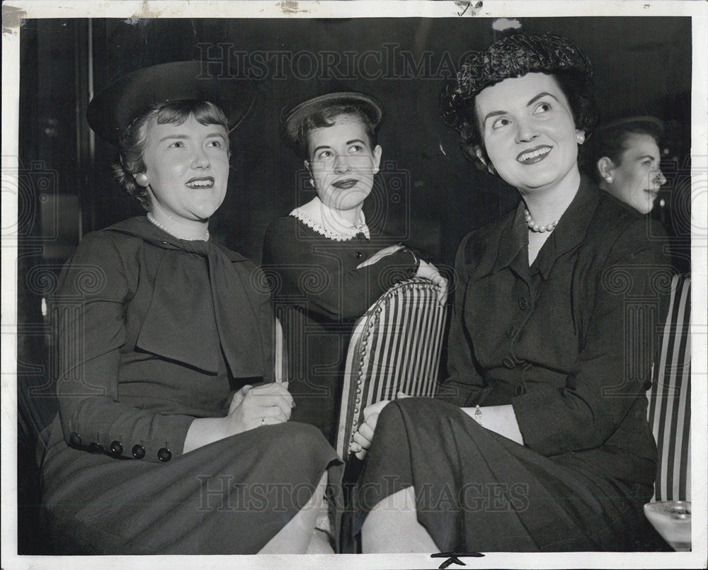 1956 Press Photo of Mrs. Wm. Pillsbury, Mrs. John Malley &amp; Mrs. Robert Schwartz - Historic Images