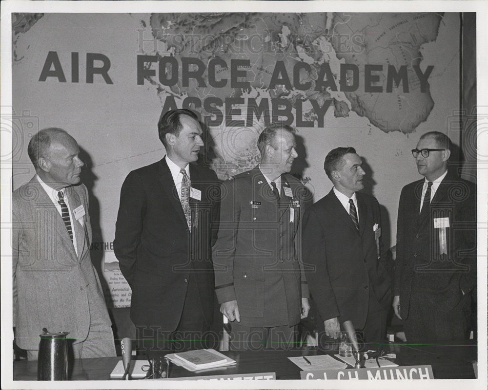 1959 Press Photo J. Smith, Jr., Dr. L. Benezet, C. Munch, Dr. G. Patterson - Historic Images