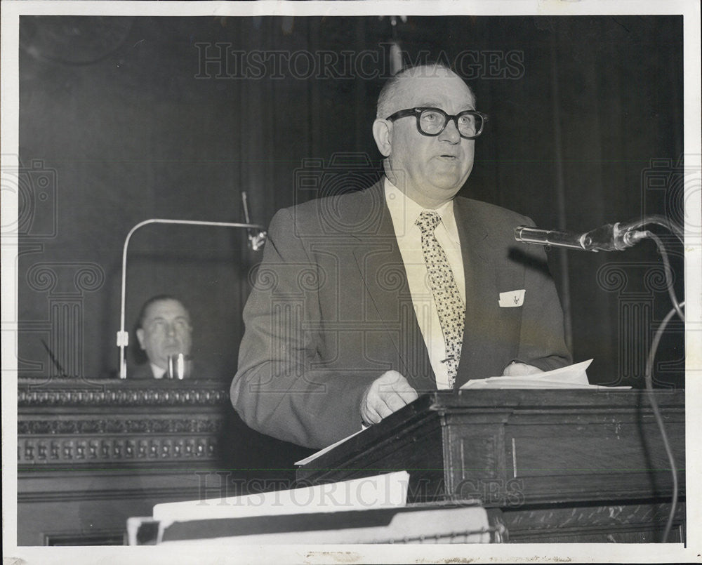 1956 Press Photo Lt. James McGuire Chicago Fire Fighters Union President - Historic Images