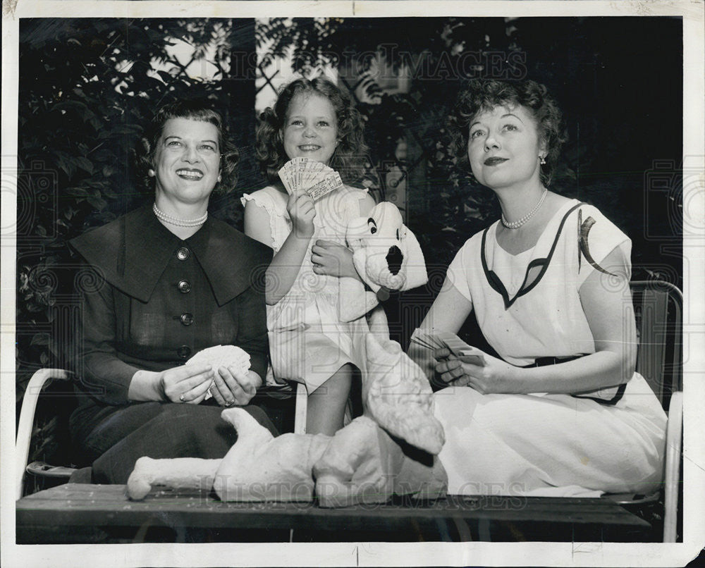 1955 Press Photo Mrs. James McGuinn, Ernestine Nevers, &amp; Mrs. Frederick Countiss - Historic Images