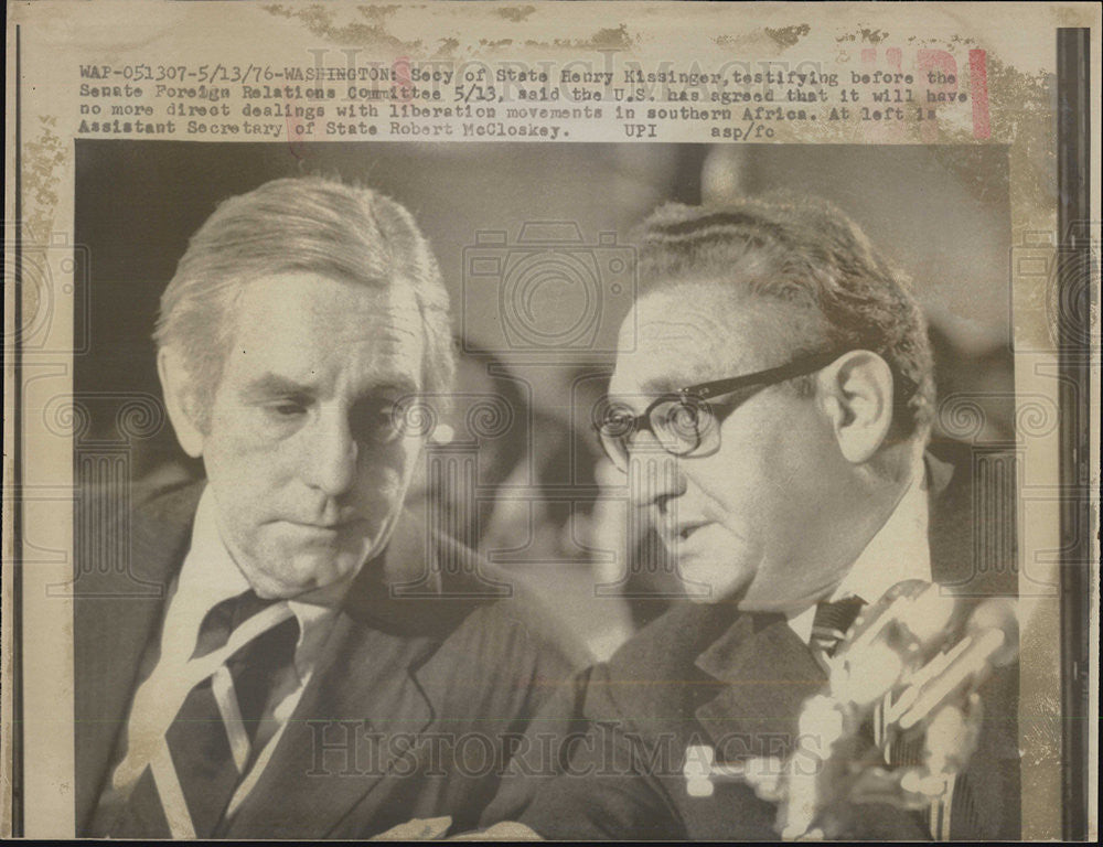 1976 Press Photo Secretary of State Henry Kissinger testifying foreign relations - Historic Images