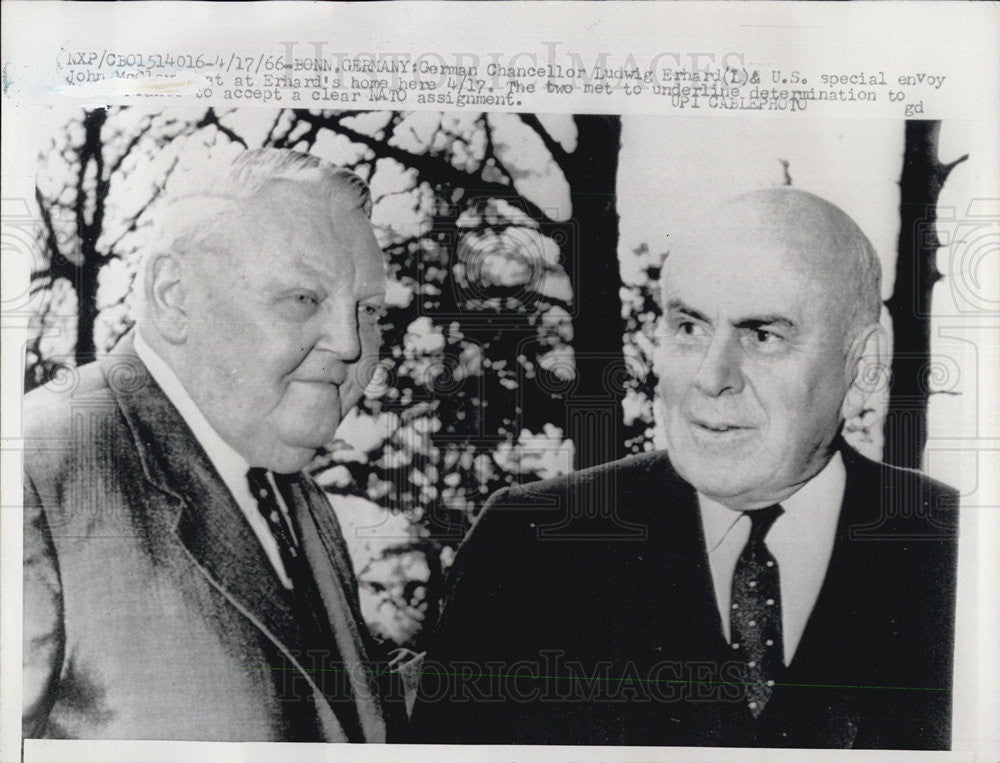 1966 Press Photo German Chancellor Ludwig Erhard With US Special Envoy - Historic Images