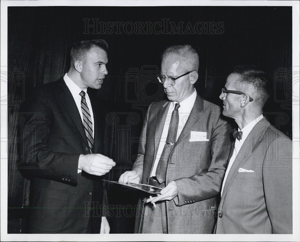 1958 Press Photo Lt Clifton McClure Sam W Bradstreet George Vincent - Historic Images