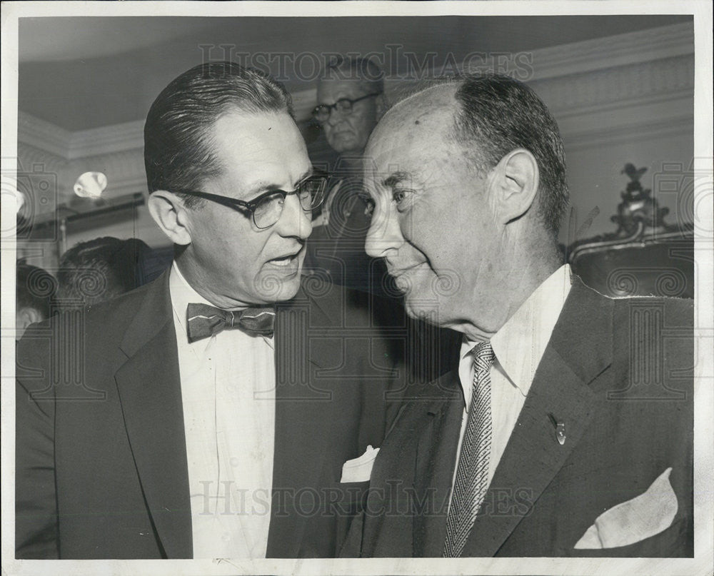 1956 Press Photo Richard Stengal And Adlai Stevenson - Historic Images