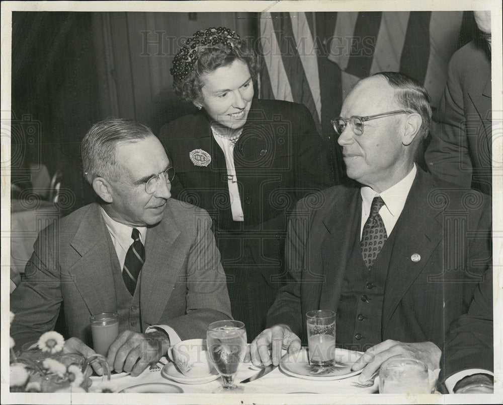 1952 Press Photo Senator Robert Taft Edward Ryerson Mrs. Wesley Dixon La Salle - Historic Images