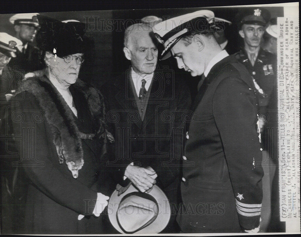 1942 Press Photo Commander Bruce McCandless Callaghan father rear admiral - Historic Images