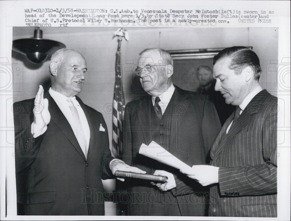 1958 Press Photo U.S. Ambassador Venezuela Dempster McIntosh head Development - Historic Images