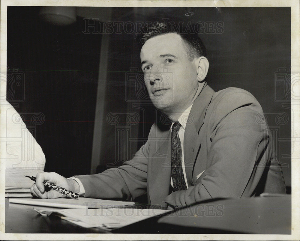 1952 Press Photo Francis McInerny, US prosecutor. - Historic Images