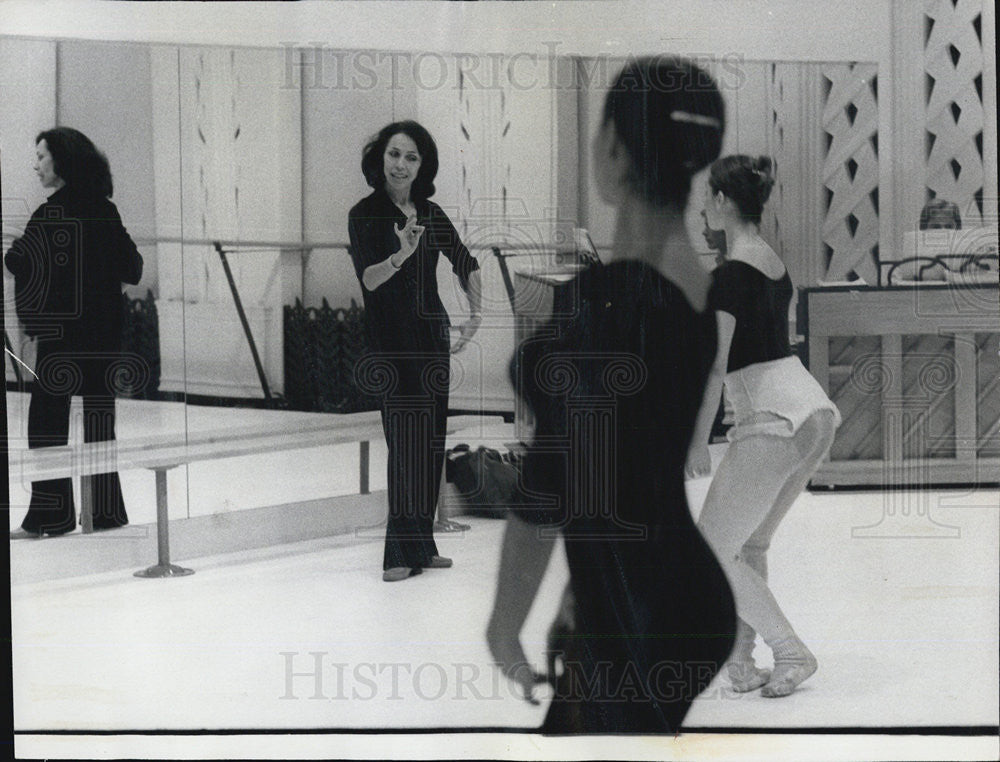 1975 Press Photo Maria Tallchief Paschen Is Dir Of Lyric Opera Ballet In Chicago - Historic Images