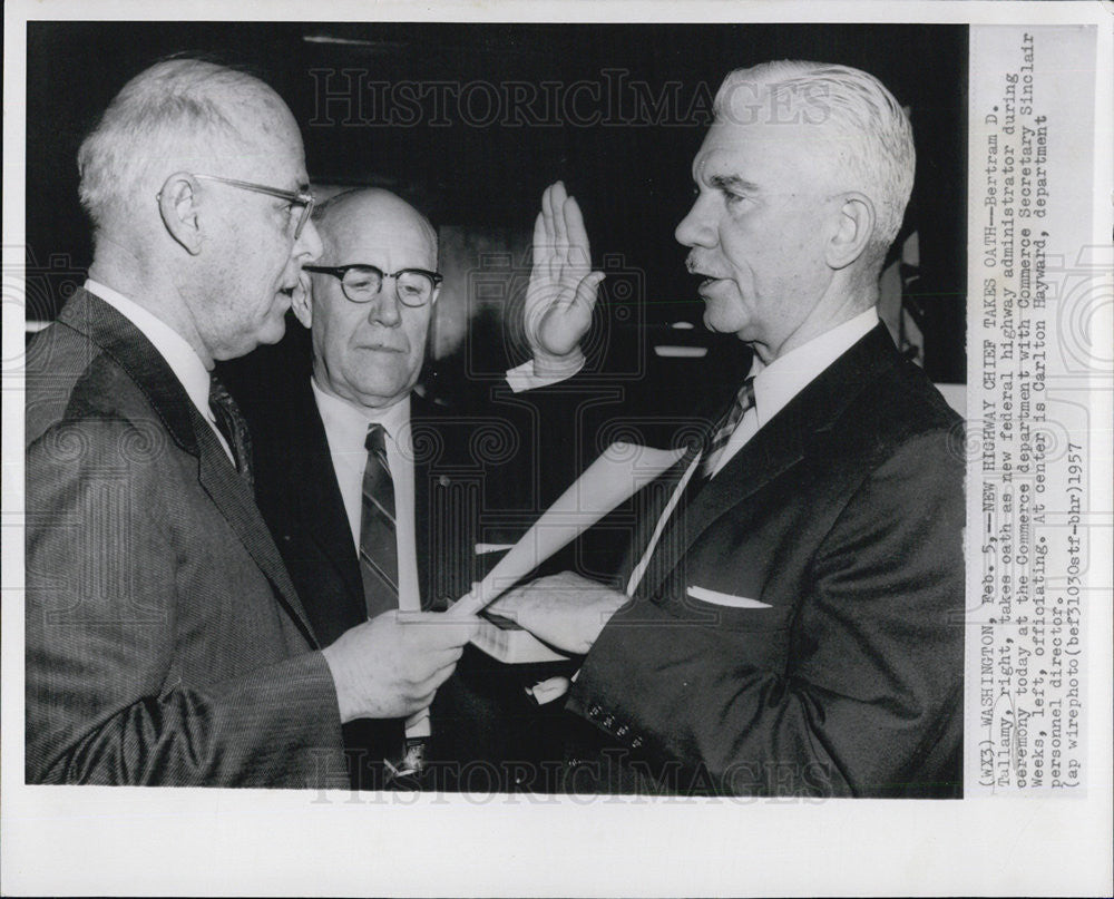 1957 Press Photo New Highwy Chief Bertram D Tallany Takes Oath Of Office - Historic Images