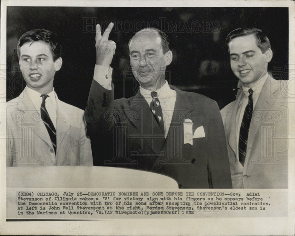 1952 Press Photo Governor Adlai Stevenson John Borden - Historic Images