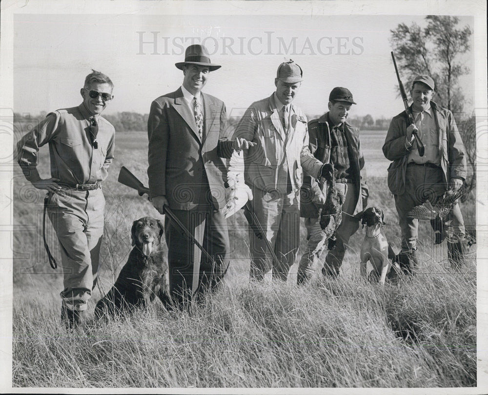 1946 Press Photo Hunting Strip Don McNiel Carl Effers Louis Behm Richard Puckett - Historic Images