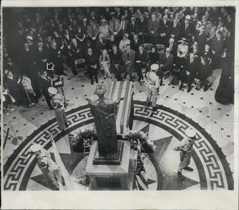 1965 Press Photo Adlai Ewing Stevenson burial. Gov. Kerner,eulogize. - Historic Images