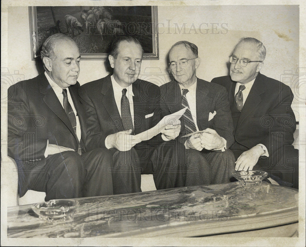 1955 Press Photo Albert Pick Jr, Dr. Leonard A Scheele, Dr. McCullough - Historic Images