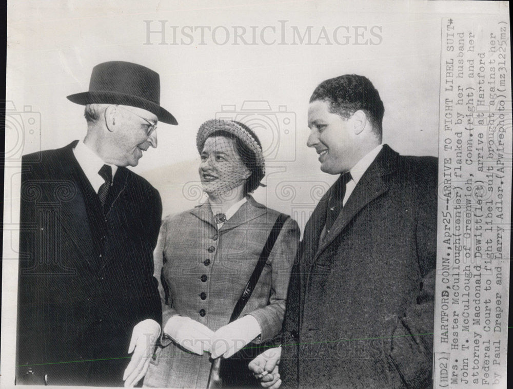 1950 Press Photo Mrs Hester McCollough Goes To Fed Court Over Libel Suit - Historic Images