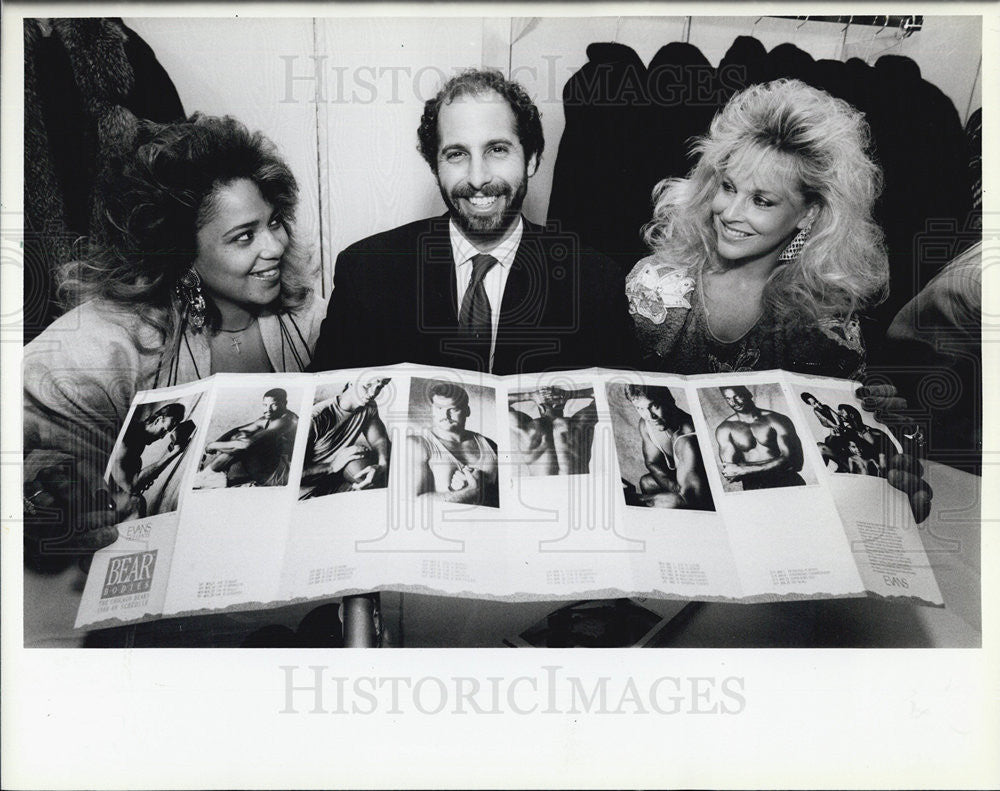 1988 Press Photo  Robert Meltzer Chicago Furrier - Historic Images