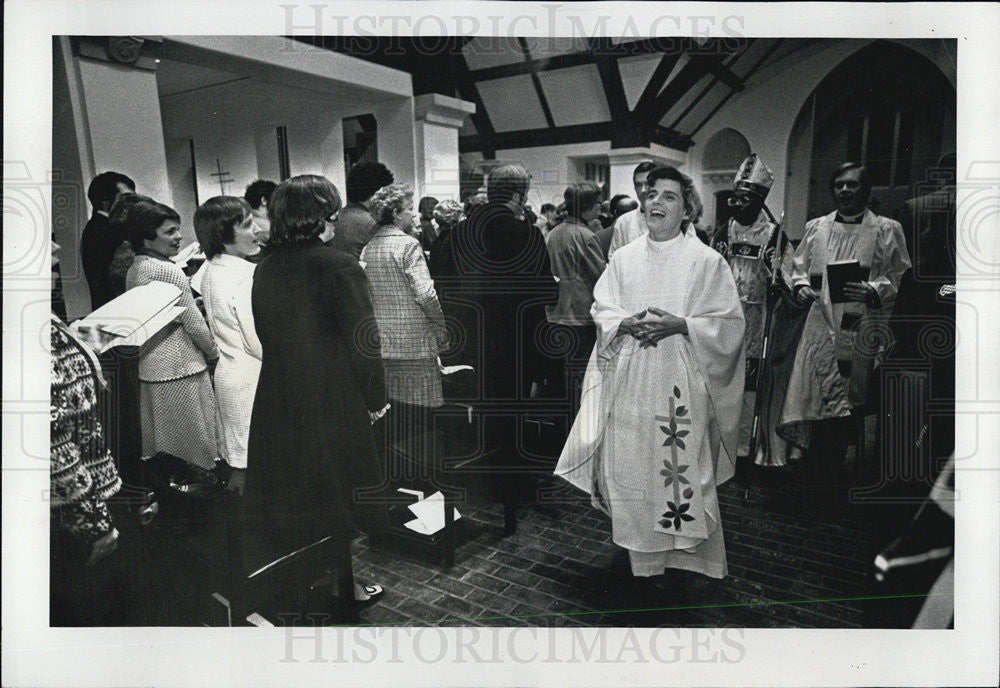 1977 Press Photo Church of the Holy Spirit Lake Forest Illinois - Historic Images