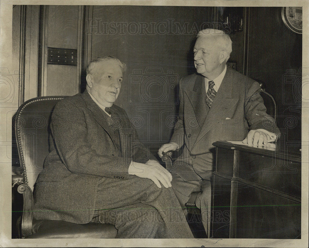 1952 Press Photo Dr Frank Meriwether &amp; Mayor Kennelly of Chicago - Historic Images