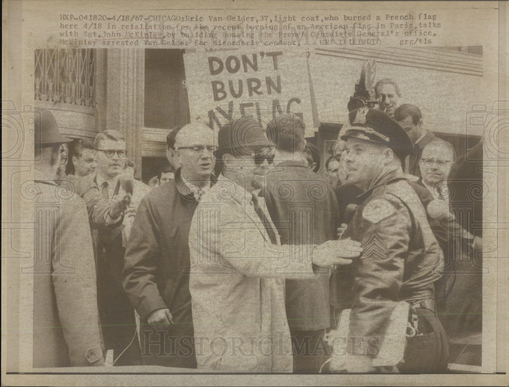 1967 Press Photo Eric Van Gelder Arrested For Setting Fire to French Flag - Historic Images