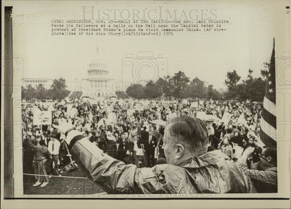 1971 Press Photo Rev. Carl McIntire Talks to Followers At Capitol Rally - Historic Images