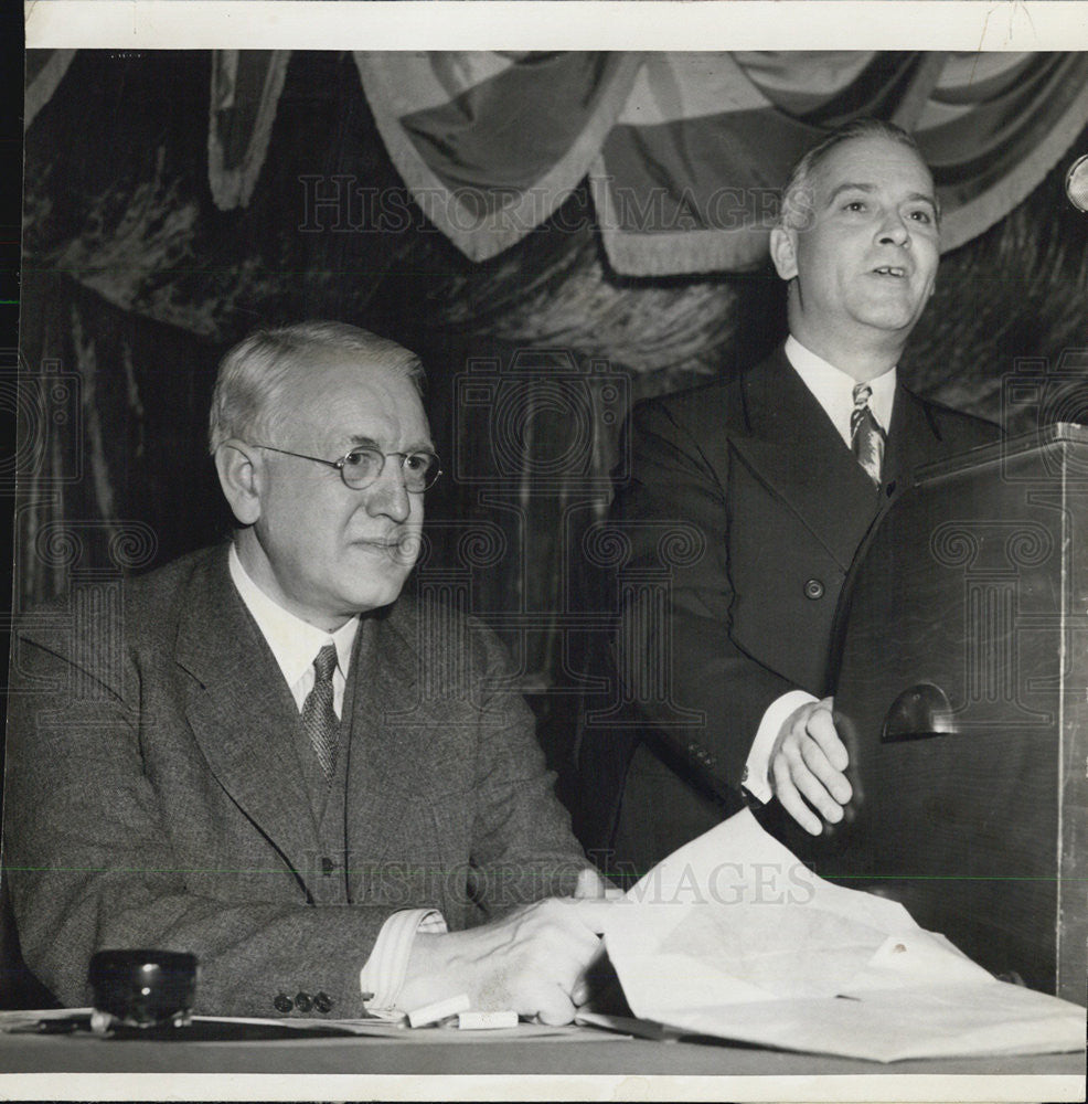 1943 Press Photo Governor Green &amp; George McKibbin GOP - Historic Images