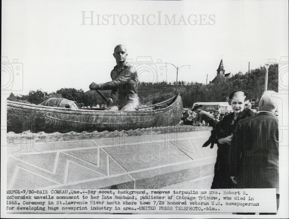 1952 Press Photo Mrs Robert McCormick Unveils Monument To Late Husband In Quebec - Historic Images