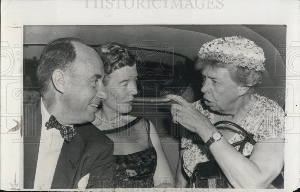 1956 Press Photo Sen Adlai Stevenson with Mrs Franklin Roosevelt - Historic Images